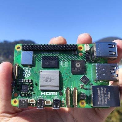 Raspberry Pi 5 Overclocked to Record-Breaking 3.4 GHz